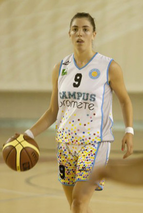 Paula Estebas, jugadora de Campus Promete, mejor deportista riojana 2013